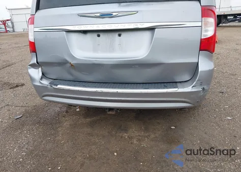 2014 Chrysler Town & Country Touring из США, поврежденный, VIN 2C4RC1BG7ER257121